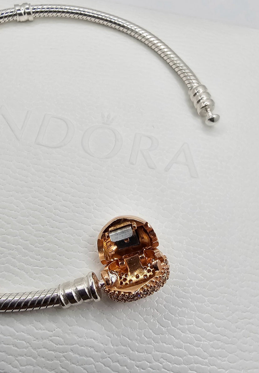 Heart Pavé Bracelet